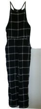 Preowned UO Black and White halter top Women's jumpsuit sz 10