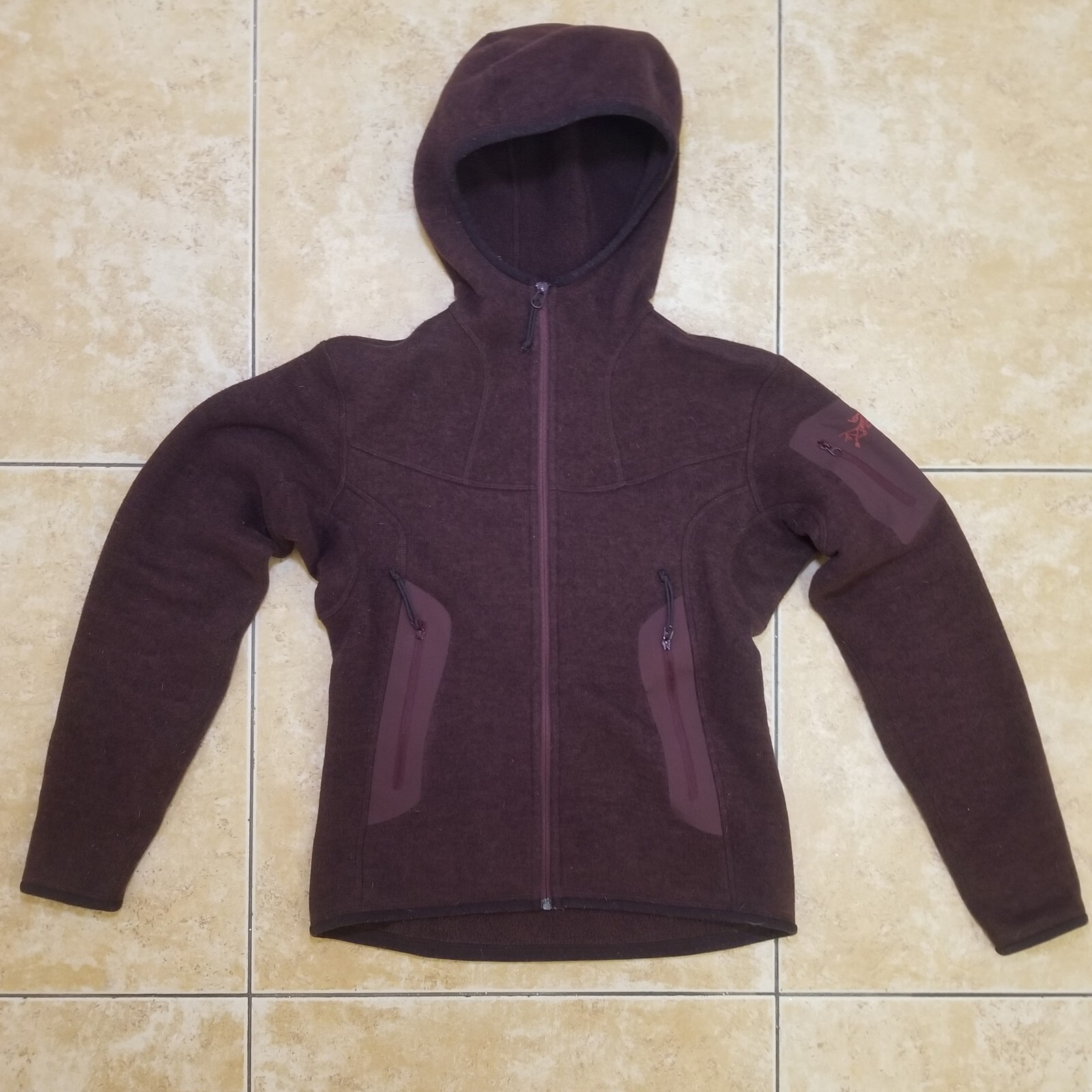 Arc'Teryx Covert Full Zip Fleece Felpa con Cappuccio Polartec Giacca Ciliegia Donna Taglia XS