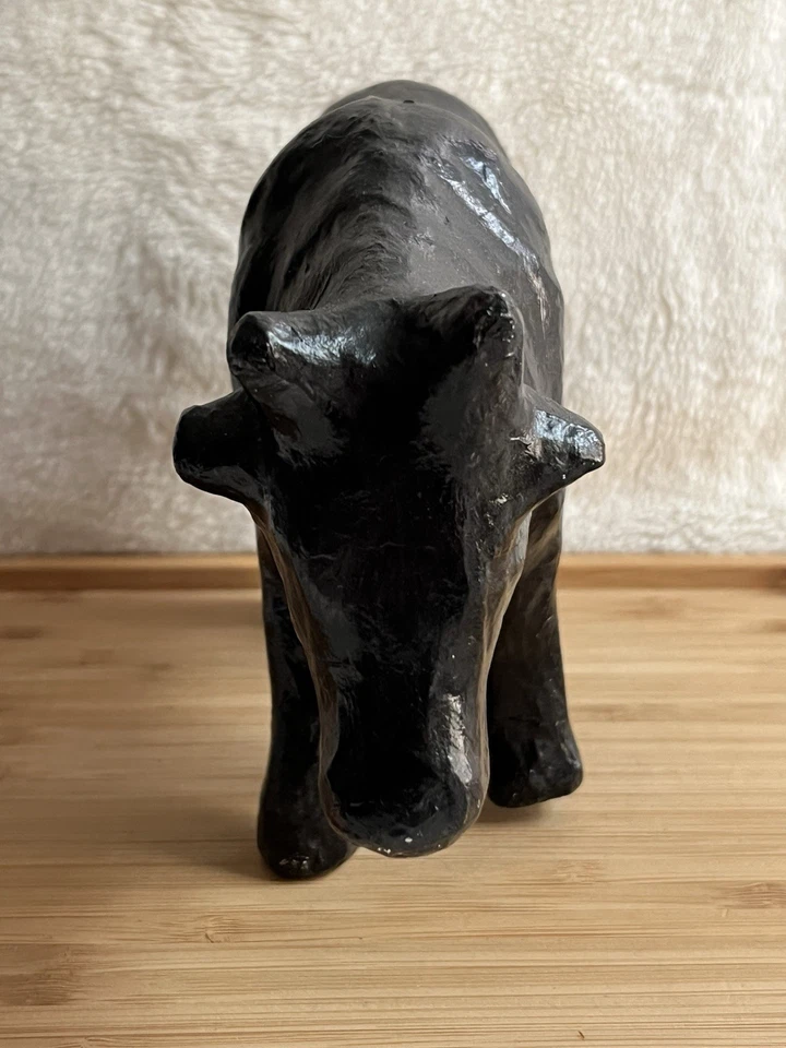 "Estatuilla modernista ingenua arte popular vaca negra papel maché de colección 6"" H x 9"" L" Foto 3 de 4