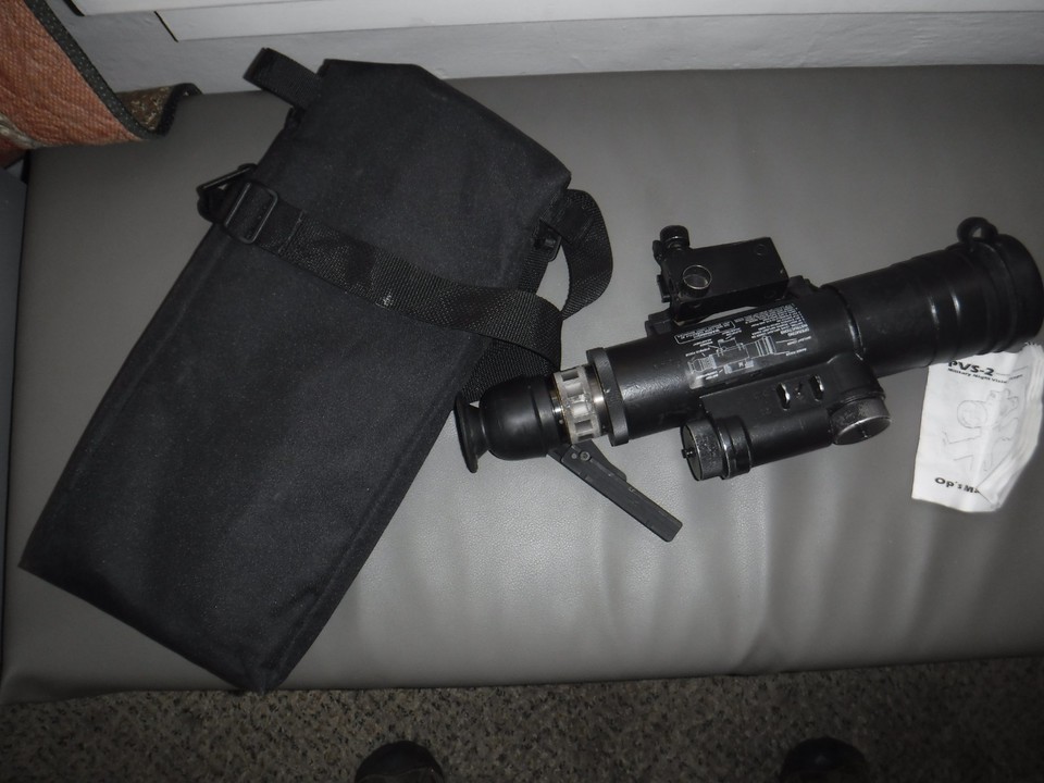 NIGHT VISION SIGHT PVS-2, INDIVIDUAL /WEAPONS MOUNTED L@@K | eBay
