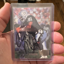 Fleer Chester McGlockton Autographed Rookie #142 Oakland Raiders NFL Card. rookie card picture