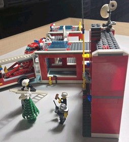 LEGO CITY: Fire Station (7208)