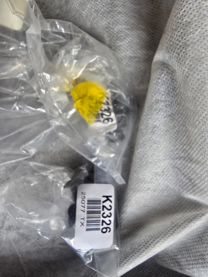 SOLO (3 PIEZAS) JUEGO GUARDABARROS LEXUS OEM - 2023-2026 RX350 (PK389-13P00-TP) Foto 4 de 4