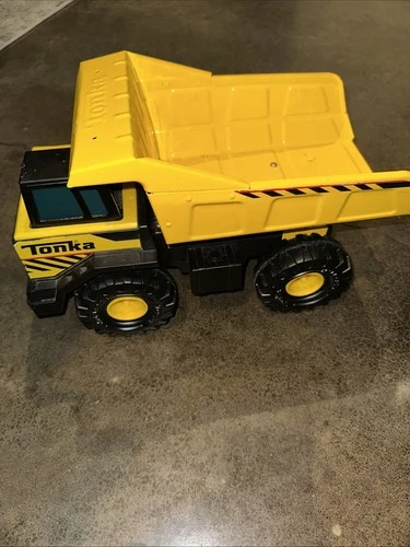 Tonka Dump Truck Hasbro 2012 Diecast Vehicle Yellow/Black