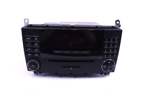 CD Autoradio Mercedes W209 W169 W203 C-Kl. A 2038705089 MF2530 codefrei #Kratzer - Bild 1 von 2