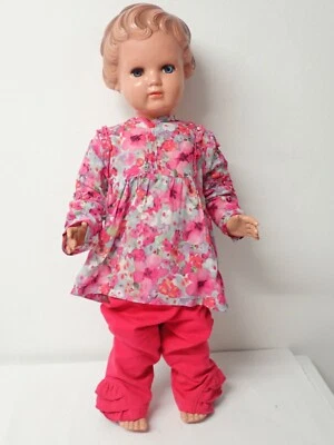 Schöne große alte Puppe mit Glasaugen incl Kleidung 64 cm groß - Bild 1 von 4