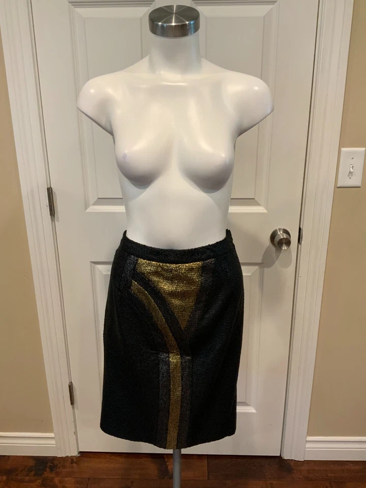 Saia lápis de tweed revestida de seda preta e dourada Escada, tamanho 4 (EUA) 36 (UE) - Imagem 2 de 4