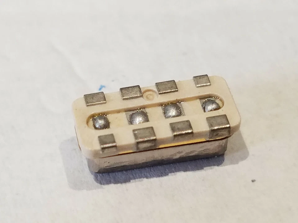 1 pce of 110.6 MHz ( 1.1 MHz 3dB BW ) SAW FILTER SAFP110.6MSA10T - Image 4 of 4