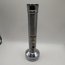 Safari Vintage Chrome Ribbed Metal Flashlight Made in USA Silver Tone