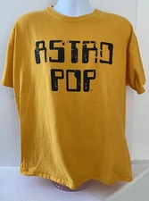 Astro Pop Yellow Gildan Ultra Cotton T-Shirt Size XL