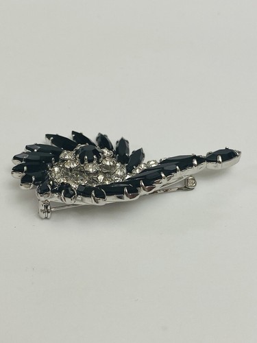 Vintage Austrian Black Crystal Pinwheel Brooch Rhodium Plate Layered Black Clear - Picture 3 of 6