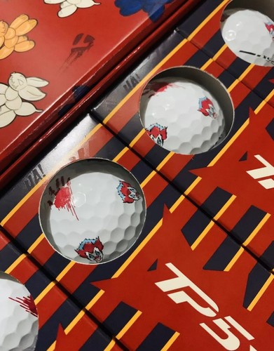 Taylormade TP5x Nightmare Circus Pix 3 Golf Balls One Sleeve Clown Halloween - Picture 4 of 6