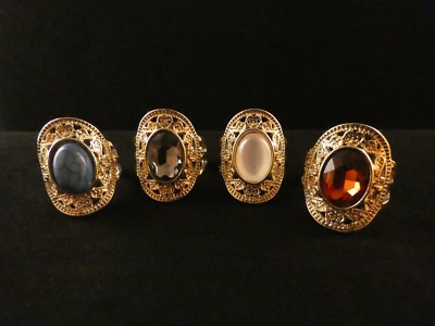 Großer Prunk Fingerring Damenring Ring Schmuckmetall Steinbesatz Barock Stil