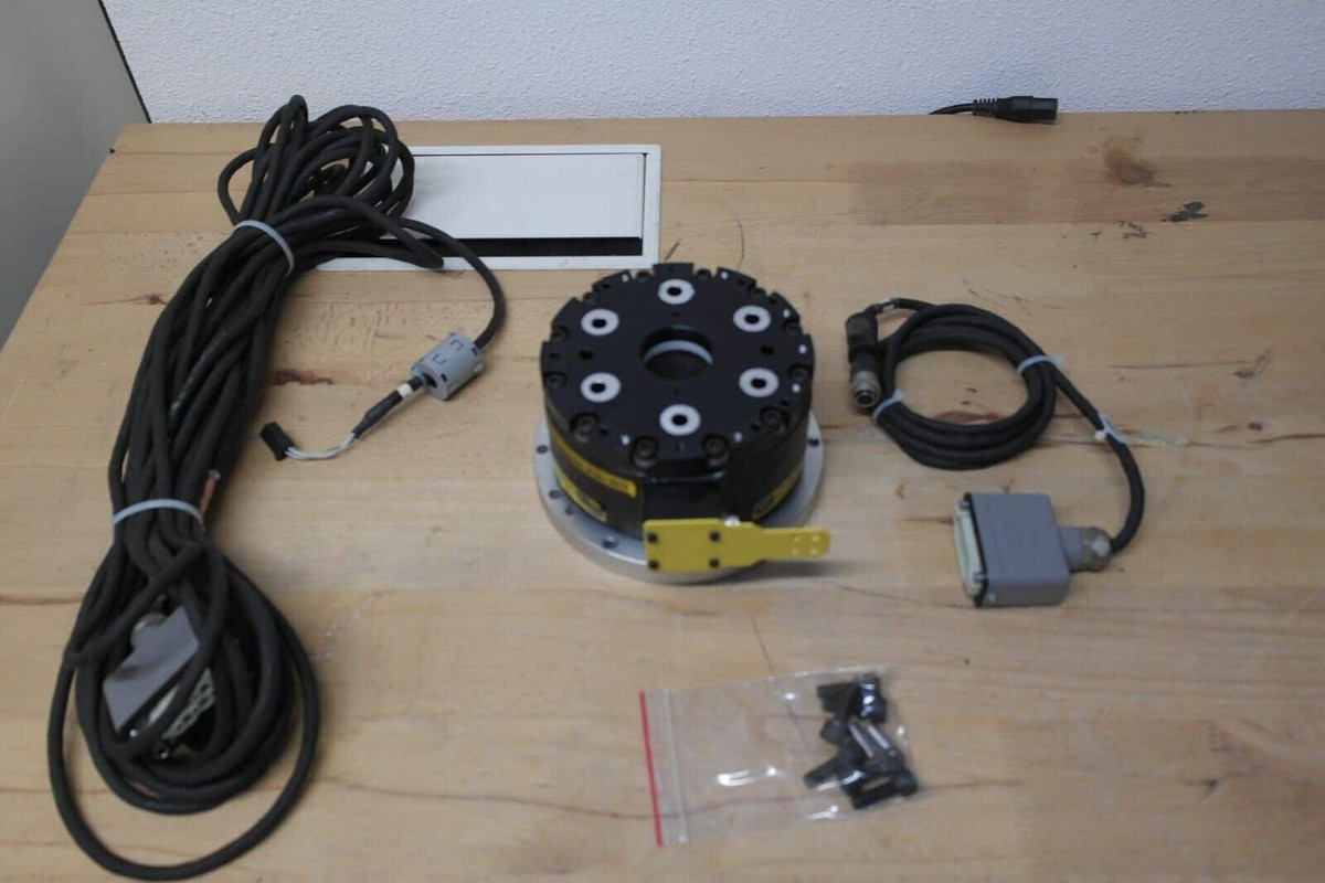 Fanuc A05B 2440 C060 R-J3i ロボット 動作保証付き Fanuc A05B 2440 C060 R-J3i ロボット 動作保証付き - メルカリ