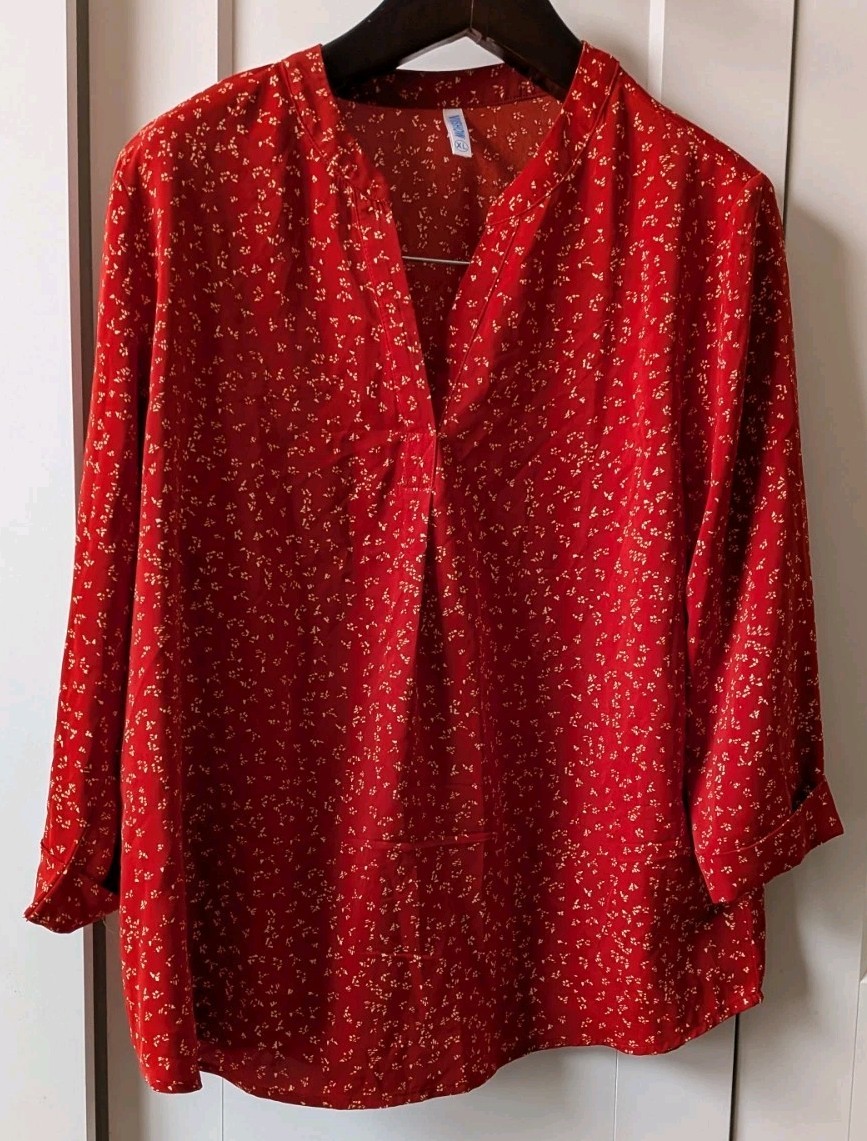 Viishow XL V Neck Pullover Blouse Red Floral