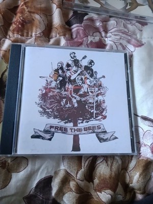 The Bees    Free The Bees   CD Album Europe 2004 Alternative Rock VIRGIN CDV2983