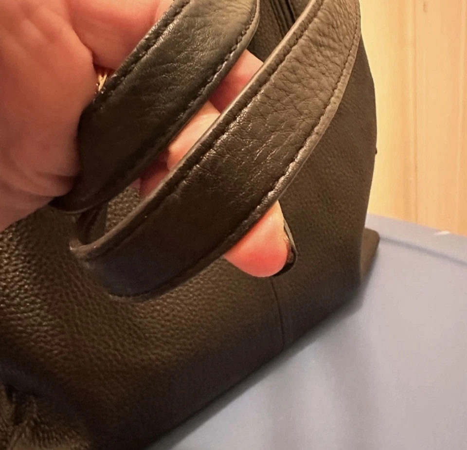 Bolso de cuero negro Kate Spade Foto 3 de 4