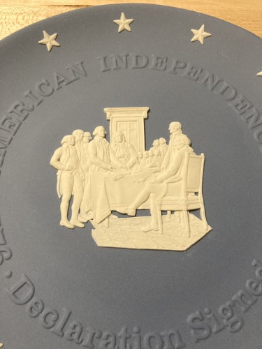 Wedgwood Jasperware American Independence Plate 1776-1976 Signed Declaration - Picture 2 of 4