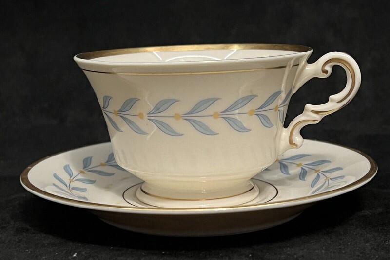 Syracuse China  Sherwood pattern, tea cup and saucer, beautiful blue laurel trim