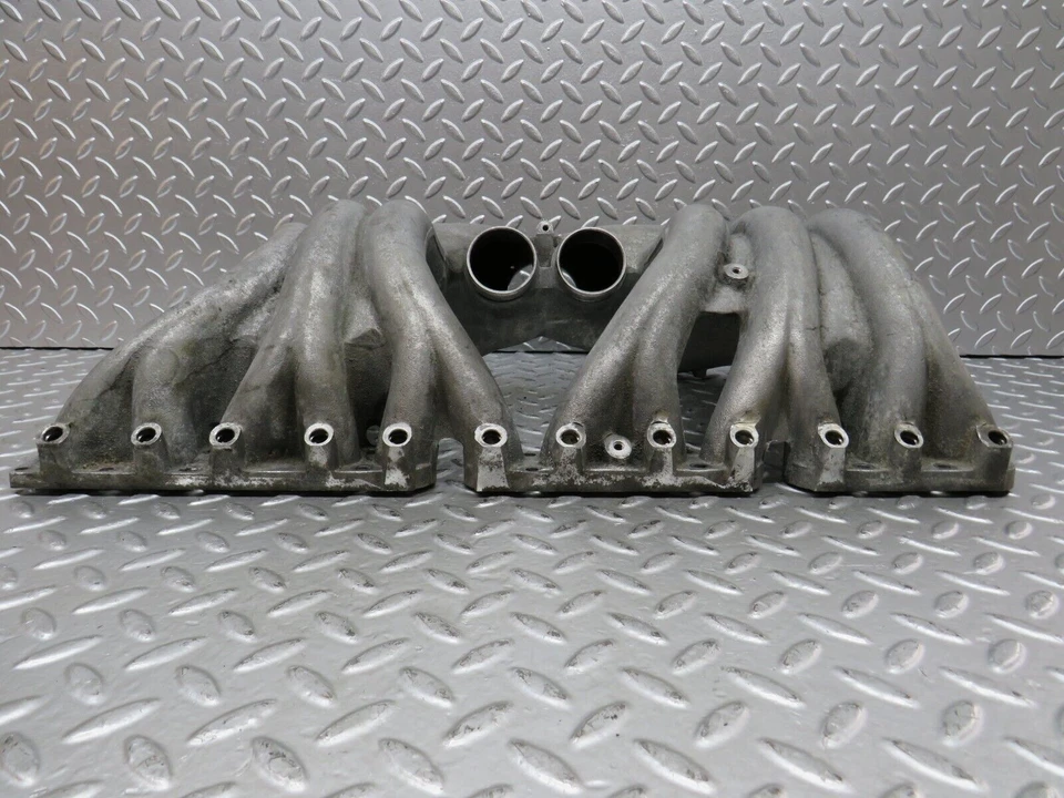 ⚙27718⚙ Colector de admisión de aire Mercedes-Benz S124 300TE Wagon 6061410901 Foto 2 de 4