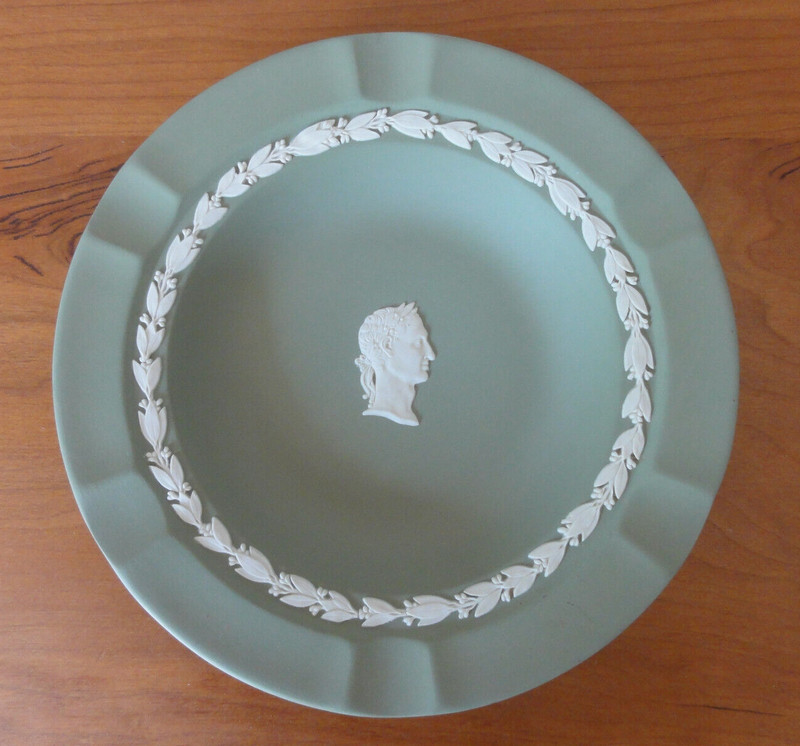 Vintage Wedgwood Jasperware Sage Green Round Ashtray/Trinket Dish Beautiful