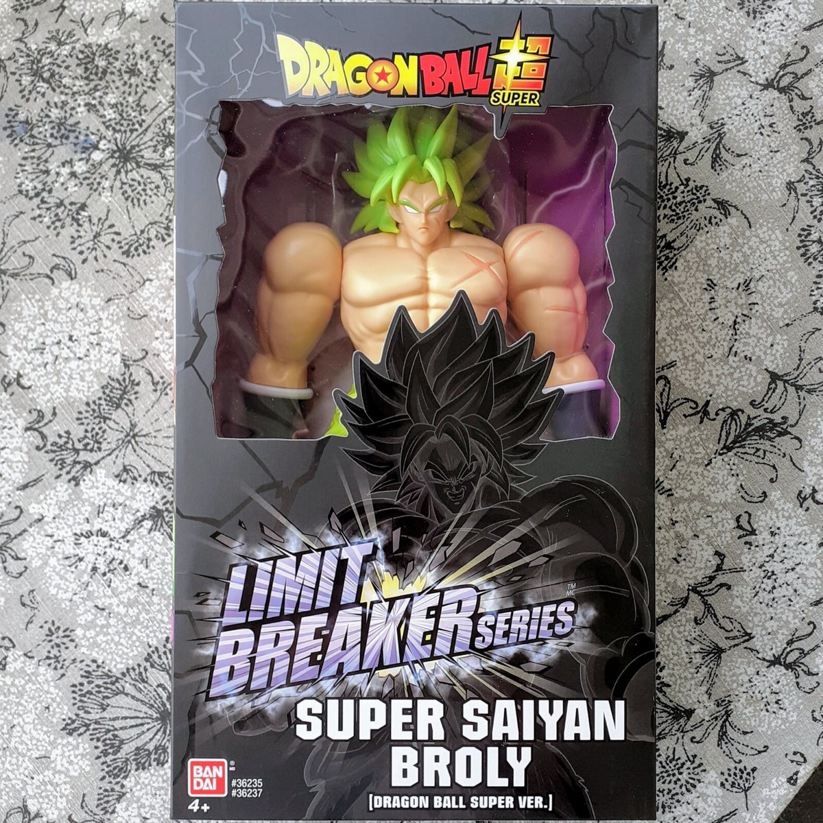 SUPER SAIYAN BROLY Dragon Ball Super Limit Breaker 13-in Figures