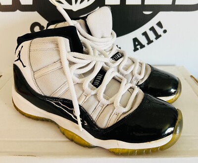 Jordan 11 Retro White Concord Black 2000 Sneakers, 136046  display picture 2