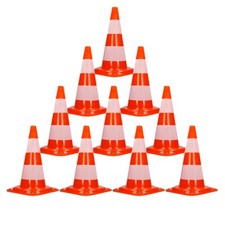 Triangles circulation cônes signalisation routière marquage attention sécurité