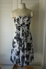 David's Bridal black white floral strapless knee length dress size 2