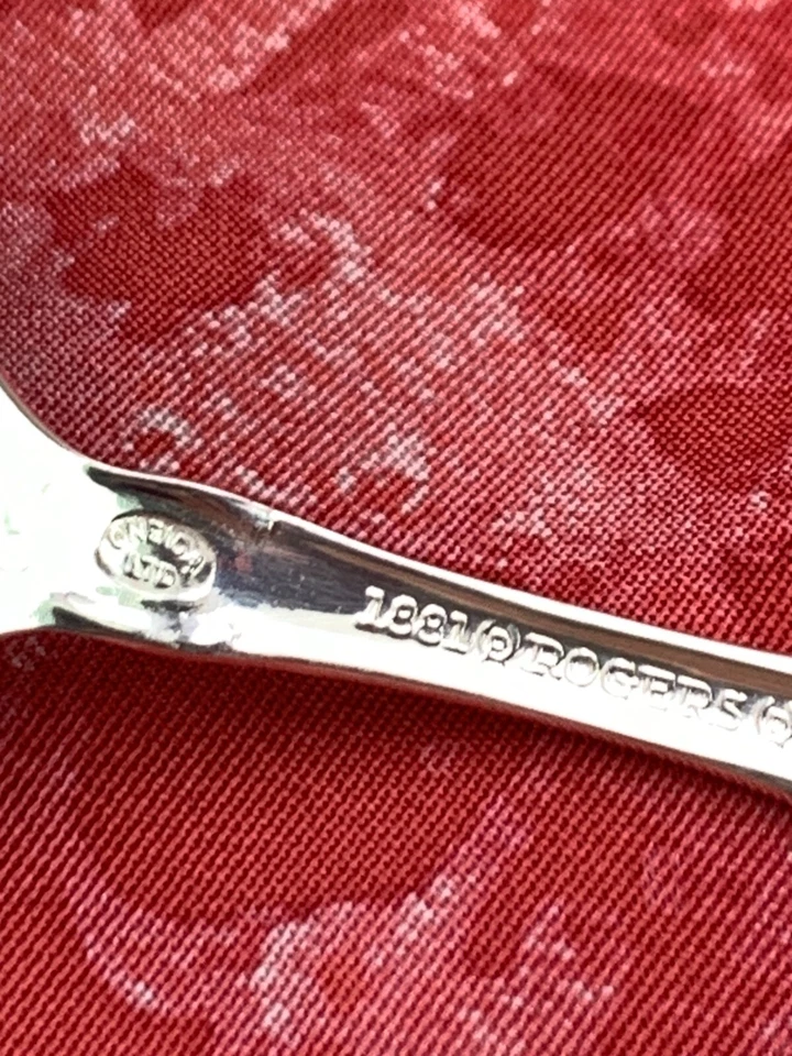 Flirtation ONEIDA 银色 1881 年罗杰斯 1959 - 1984 * 您可选择一件 * 23 - 1178 — 第 2/2 张图片