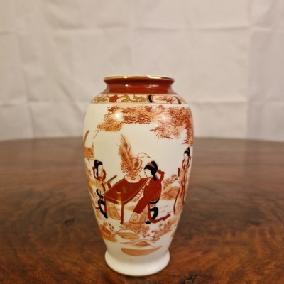 Japanische Tischvase Geisha Motiv Goldrand Imari-Stil H 13,3cm Porzellan