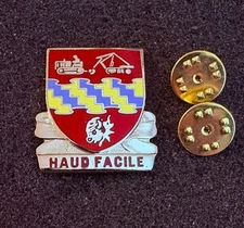 US Army 837th Engineer Bn CB CWA Aresta DUI DI Insignia Crest Pin