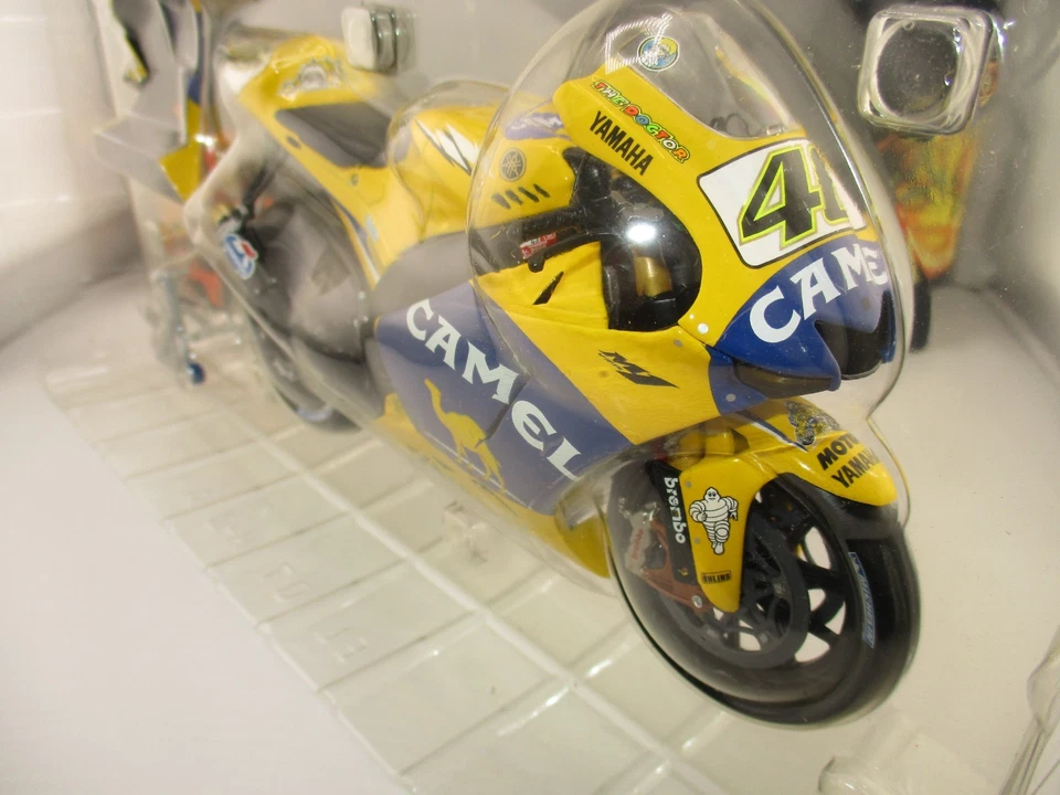YAMAHA YZR-M1, #46, Valentino Rossi, 2006 MotoGP!!! - Bild 3 von 4