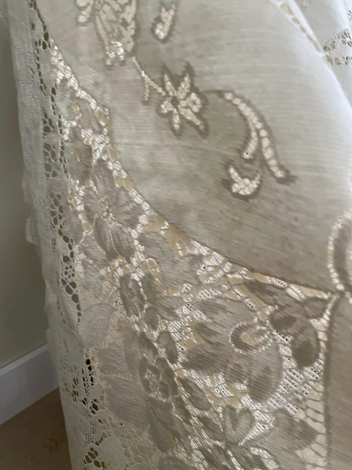 Mesa de lino de trabajo con aguja nupcial 72x126 floral ornamentada de encaje francés antigua rara Foto 3 de 4