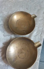 vintage brass ashtrays With Flower Floral Design Made In China lot of 2