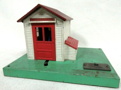 Lionel 145-17 Automatic Gateman Station Accessory Model Postwar Train B17-72