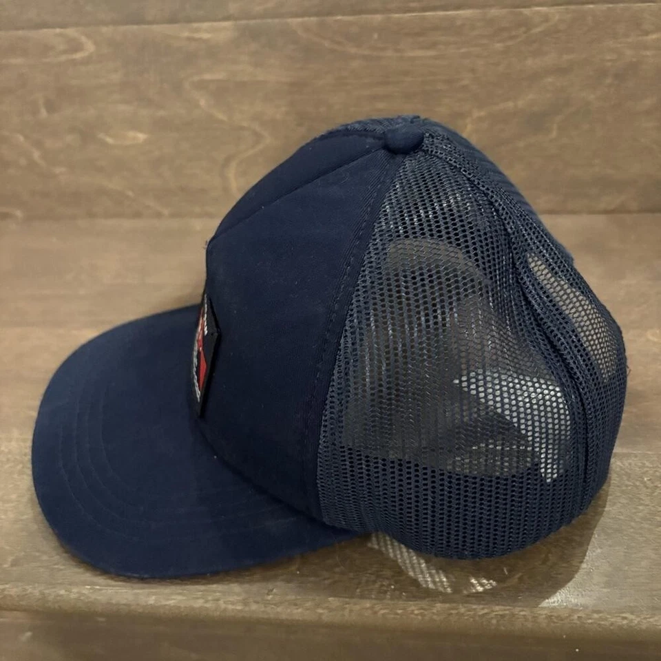 Helly Hansen 帽子 Snap Back 海军蓝网眼卡车司机布贴户外男式 — 第 3/4 张图片