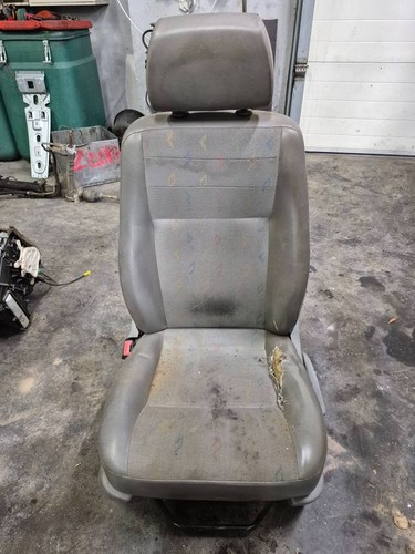 Volkswagen Transporter - Caravelle T5 2008 Vorne Fahrersitz CHA23235