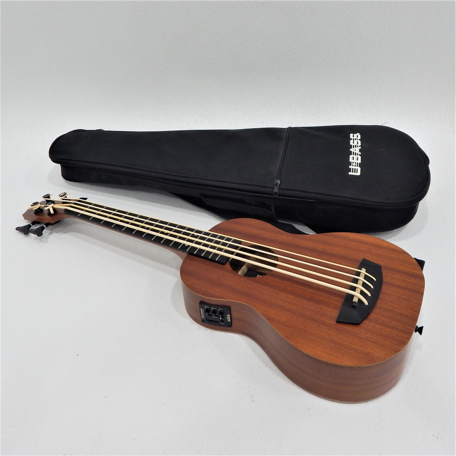 Kala UBASSWNDERFS Model AcousticElectric Baritone Ukulele (Parts and