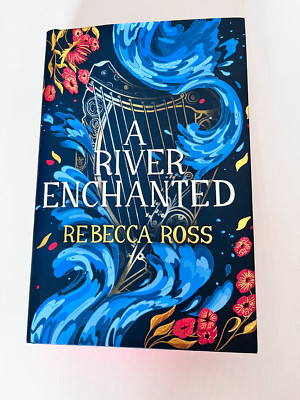 Illumicrate Februar 2022: A River enchanted by Rebecca Ross