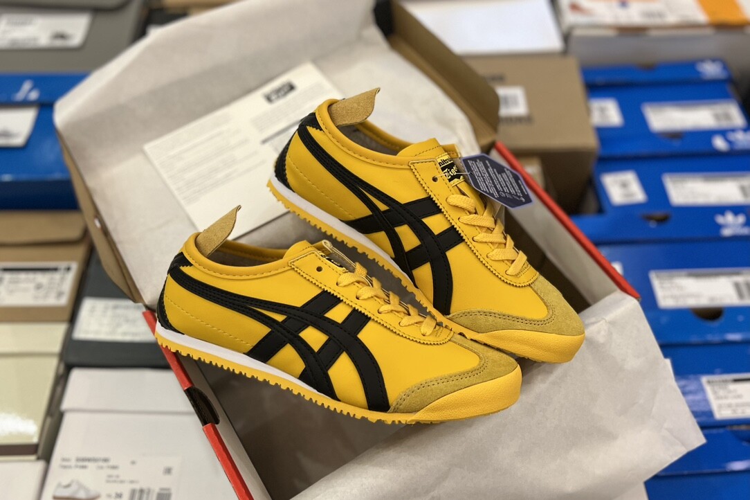 Onitsuka Tiger MEXICO 66 YELLOW BLACK Shoes New With Box 1183C102