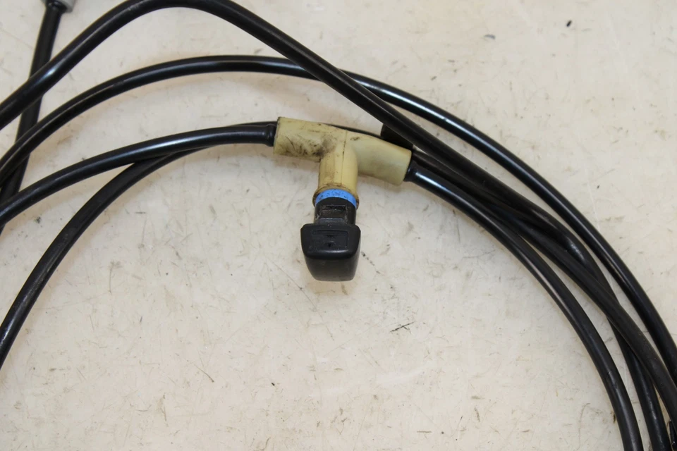 Dodge Challenger 2014 juego de boquillas para lavadora de parabrisas OEM LV17 Foto 2 de 4