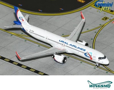 GeminiJets Ural Airlines Airbus A321neo RA-73800 GJSVR2195