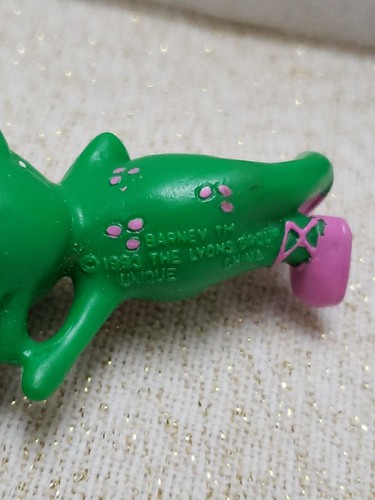Vintage 1993 Barney And Friends Baby Bop PVC Figure 2 inches - Picture 4 of 4