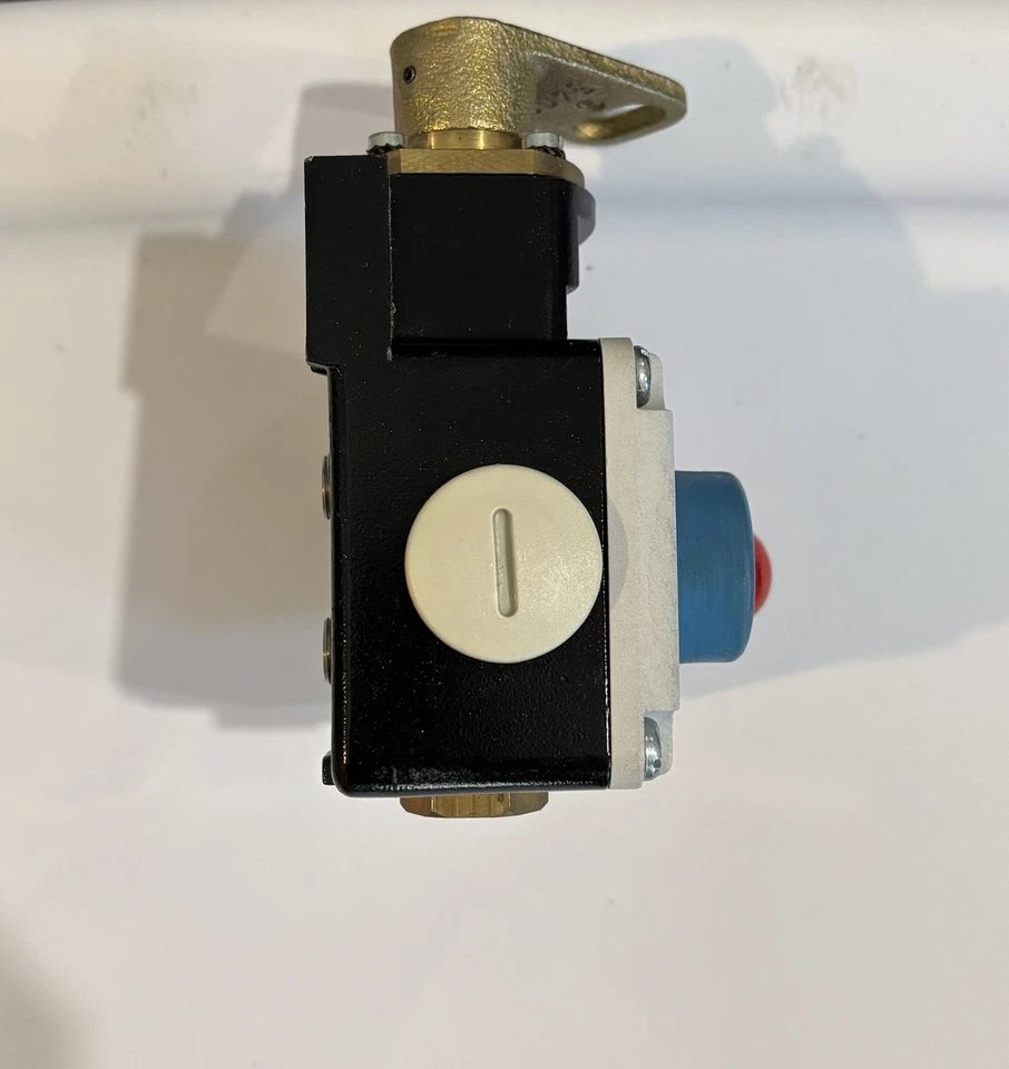 Interruptor de tração Siemens 3SE7 160-1BD00-0AS1 operado por cabo de segurança, LED vermelho, 115V - Imagem 2 de 4