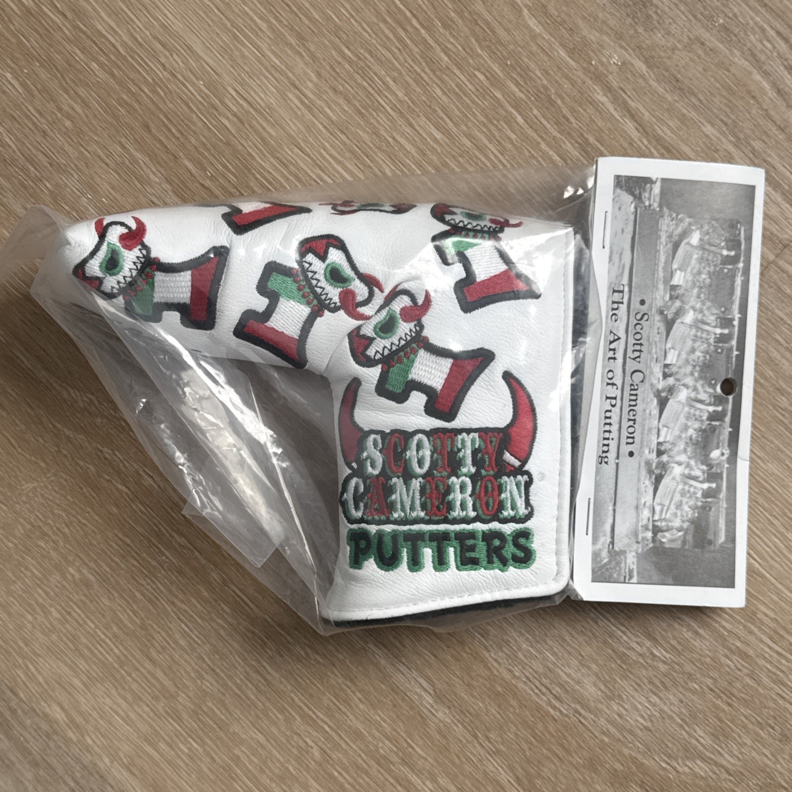 Scotty Cameron 2016 CINCO DE MAYO LUCHA BULLDOG Blade Headcover. Brand New!!