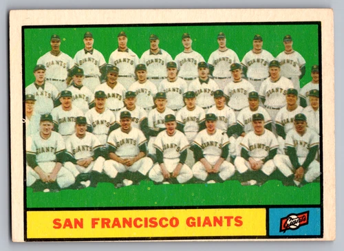 1961 TOPPS #167 SAN FRANCISCO GIANTS TEAM CARD W/MAYS/McCOVEY/CEPEDA/MARICHAL