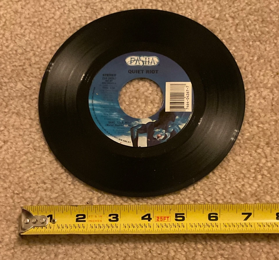 2 Quiet Riot Vinyl 7” 45 Bang Your Head & Cum On Feel the Noize 1980s Records LP - Image 4 of 4