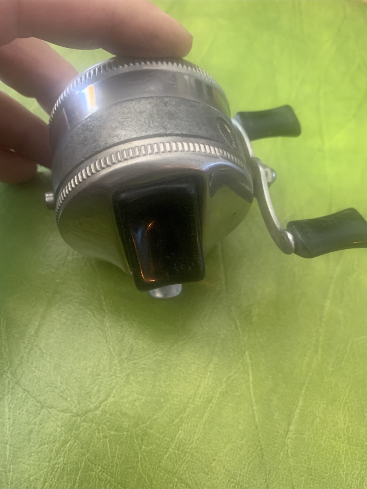 Zebco Spinner Model 33 fishing reel 1 Large Rivet Nice Working Tulsa Ok