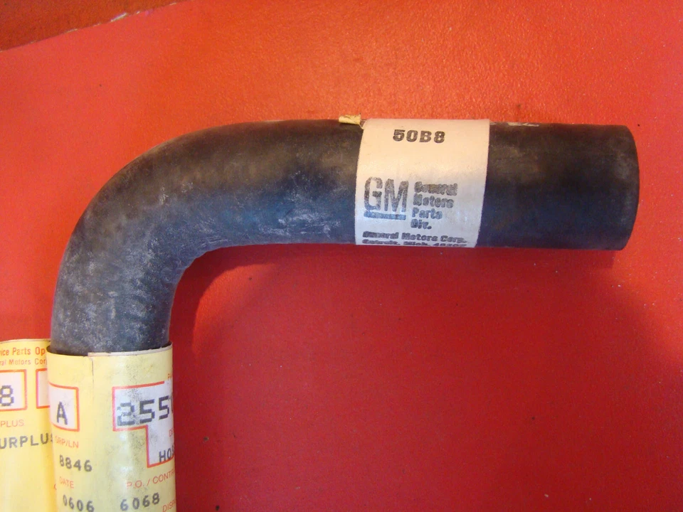 Manguera calentador GM 82 83 BUICK CENTURY OLDS CUTLASS CERA 3.0 V6 PONTIAC NUEVO DE FÁBRICA EE. UU. OEM Foto 3 de 4